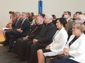 Inauguracja roku szkolnego i otwarcie sali gimnastycznej w zespole szkół katolickich w Piszu